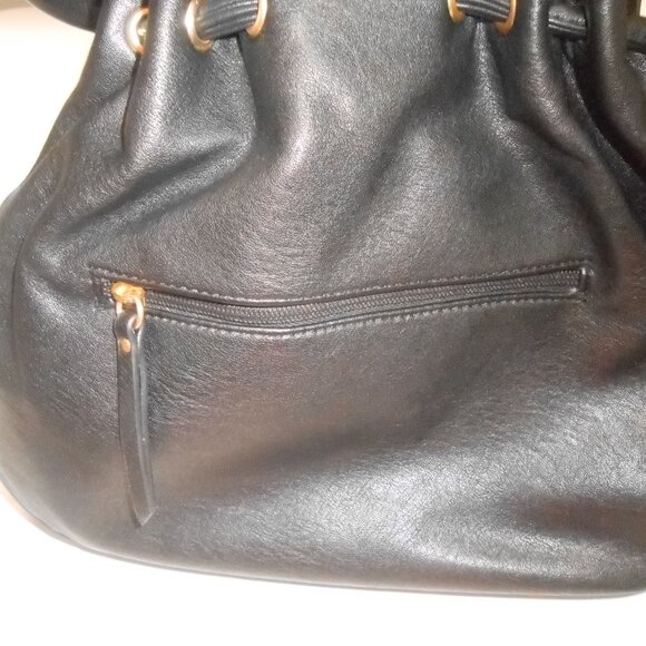 NEW BLK JESSICA SIMPSON HOLLIS HOBO FAUX LEATHER PURSE BAG GOLD BUTTERFLY CHARM - Picture 6 of 15